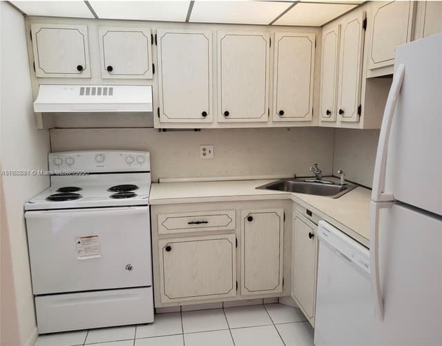 6150 NW 62nd St # 308, Tamarac FL 33319 - Tamarac, FL - Photo 2