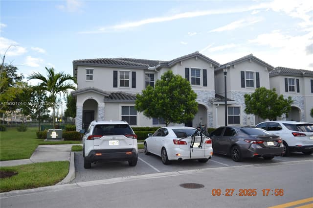 2744 SE 19th St, Homestead FL 33035 - Homestead, FL - Photo 2