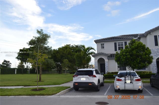 2744 SE 19th St, Homestead FL 33035 - Homestead, FL - Photo 3