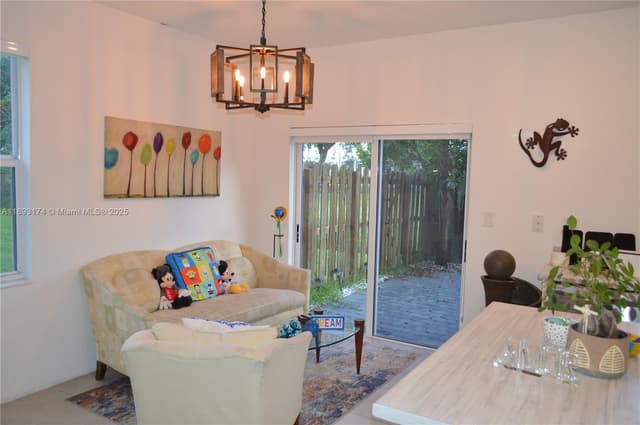 2744 SE 19th St, Homestead FL 33035 - Homestead, FL - Photo 5