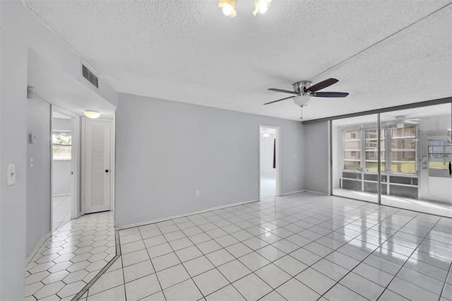 2901 Sunrise Lakes Drive # 101, Sunrise FL 33322 - Sunrise, FL - Photo 7
