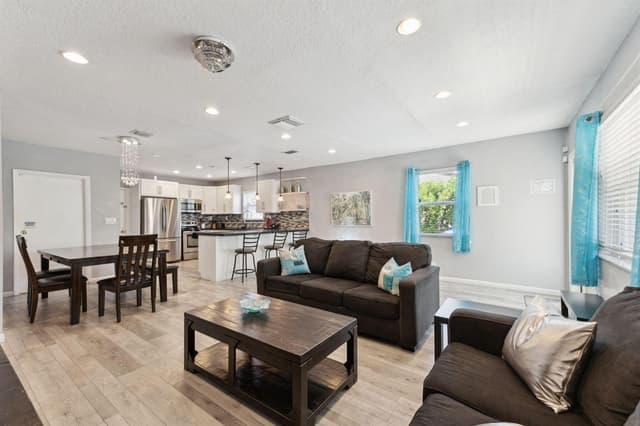 1631 N Andrews Square, Fort Lauderdale FL 33311 - Fort Lauderdale, FL - Photo 5