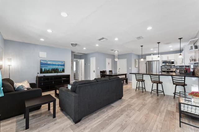 1631 N Andrews Square, Fort Lauderdale FL 33311 - Fort Lauderdale, FL - Photo 4