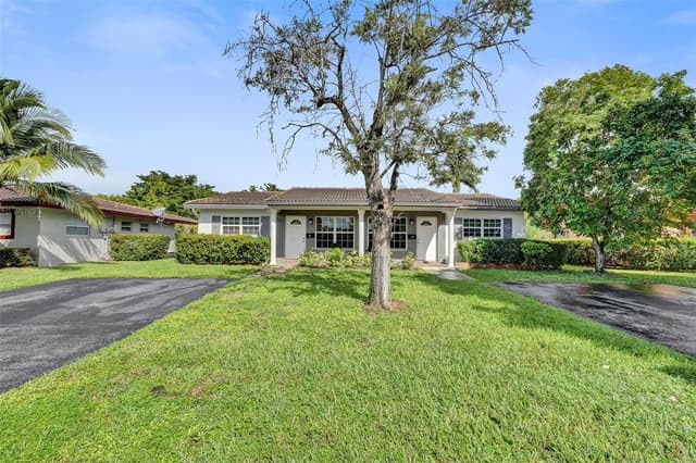 4017 Woodside Drive, Coral Springs FL 33065 - Coral Springs, FL - Photo 2