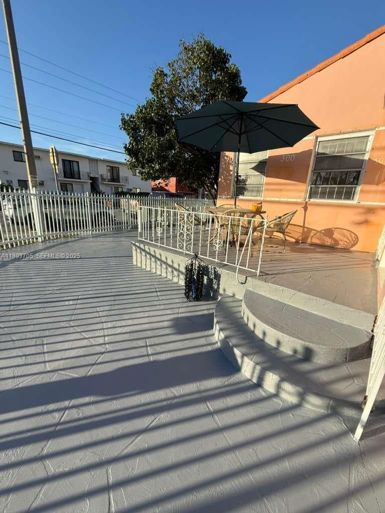 300 NW 13th Ave, Miami FL 33125