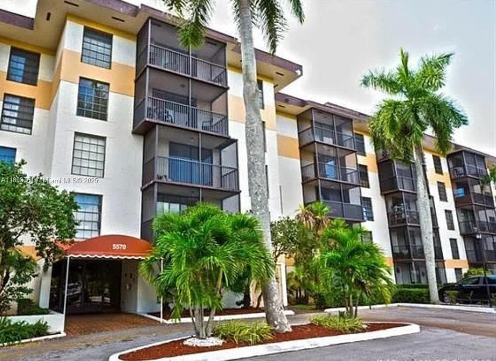 5570 NW 44th St # 312A, Lauderhill FL 33319 - Lauderhill, FL - Photo 1
