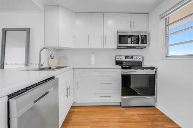 16400 NE 17th Ave # 601, North Miami Beach FL 33162 - North Miami Beach, FL - Photo 6