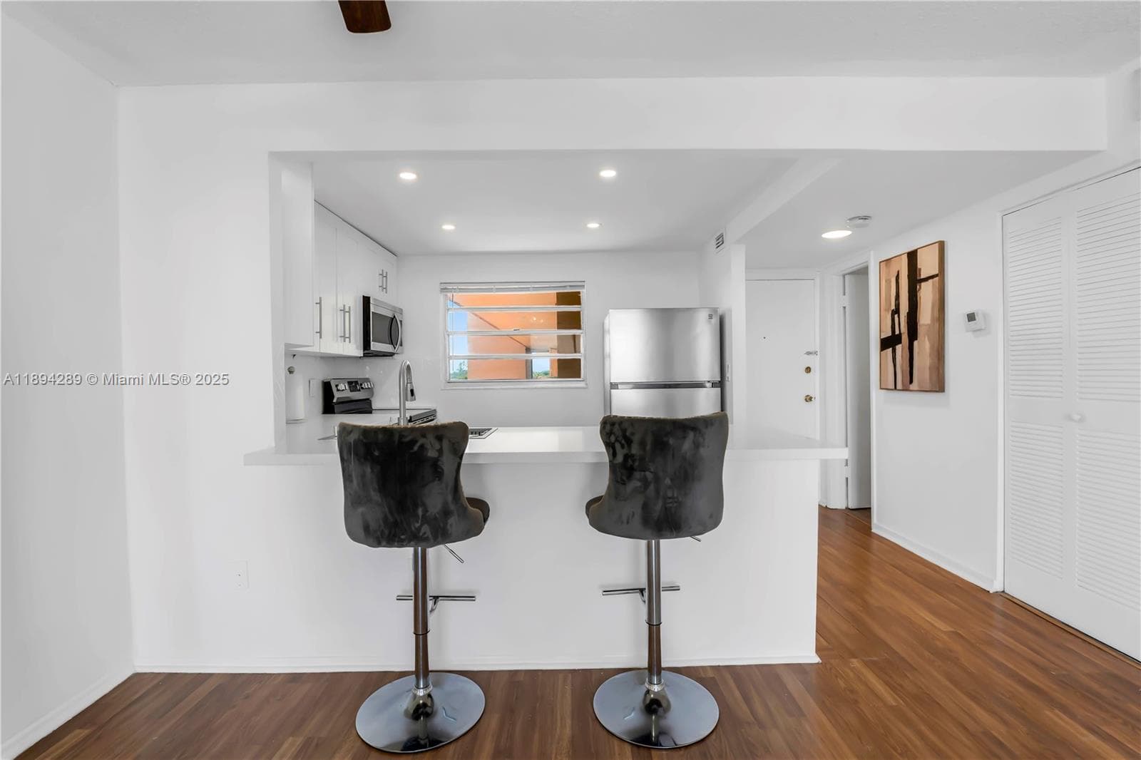 16400 NE 17th Ave # 601, North Miami Beach FL 33162 - North Miami Beach, FL - Photo 1