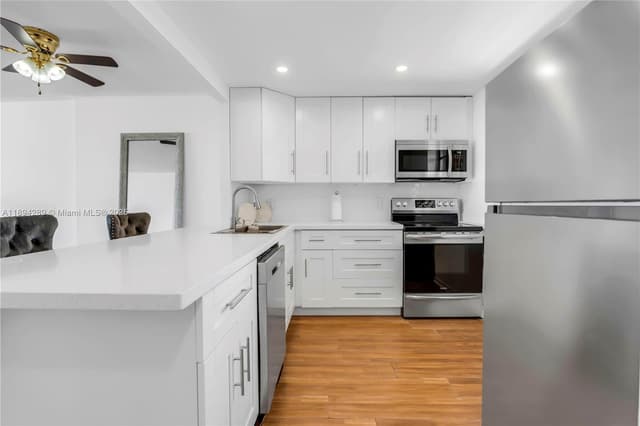 16400 NE 17th Ave # 601, North Miami Beach FL 33162 - North Miami Beach, FL - Photo 5