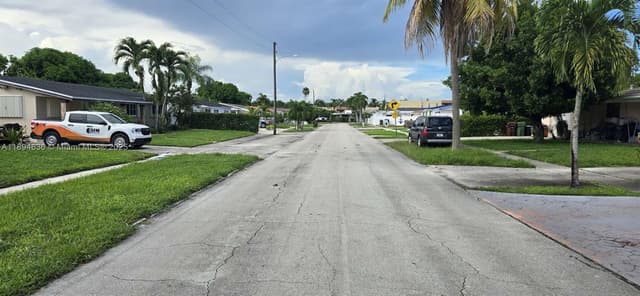 7160 W 10th Ave, Hialeah FL 33014 - Hialeah, FL - Photo 6