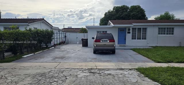 7160 W 10th Ave, Hialeah FL 33014 - Hialeah, FL - Photo 3