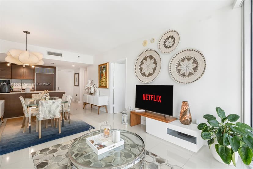 475 Brickell Ave # 3111, Miami FL 33131