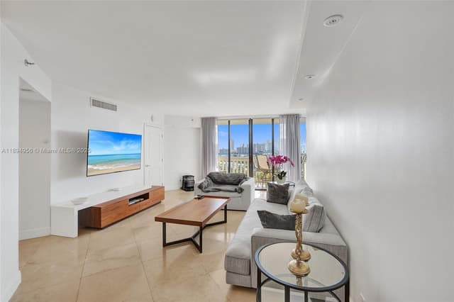 1000 E Island Blvd # 1403, Aventura FL 33160 - Aventura, FL - Photo 3
