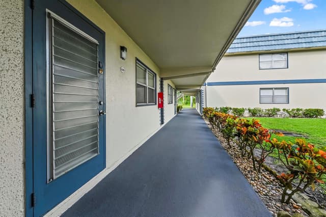 213 Brittany, Delray Beach FL 33446 - Delray Beach, FL - Photo 3