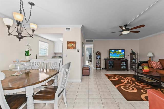 213 Brittany, Delray Beach FL 33446 - Delray Beach, FL - Photo 4