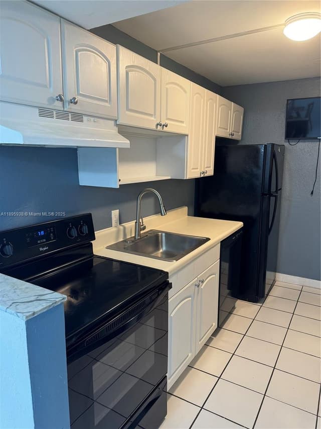 1251 NE 108th St # 602, Miami FL 33161 - Miami, FL - Photo 3