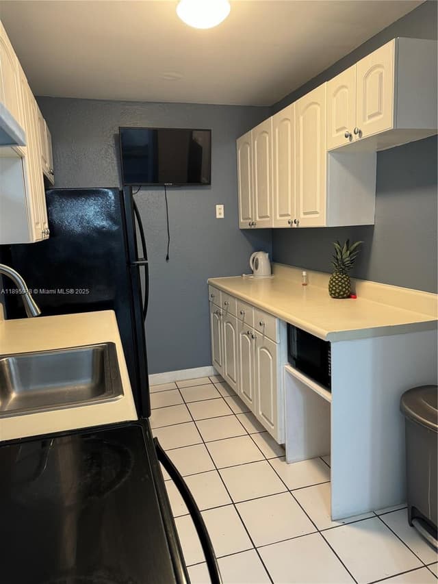 1251 NE 108th St # 602, Miami FL 33161 - Miami, FL - Photo 4