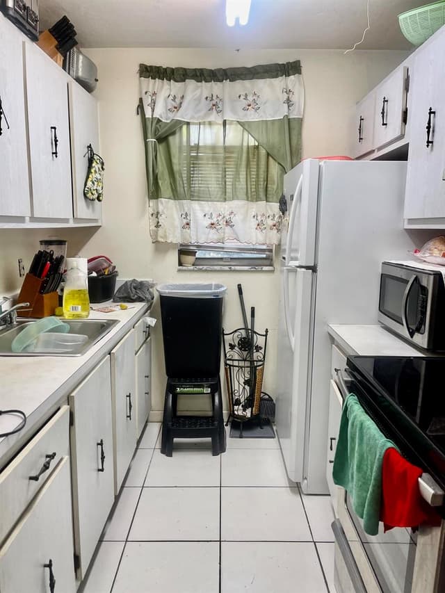 205 NE 3rd Street # 105, Boynton Beach FL 33435 - Boynton Beach, FL - Photo 4