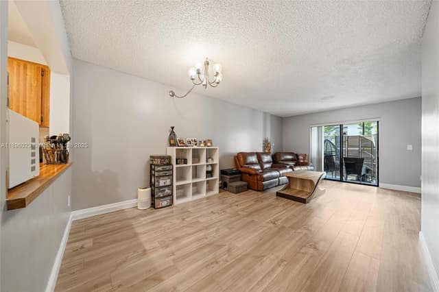 861 NE 207th Ln # 14, Miami FL 33179 - Miami, FL - Photo 3