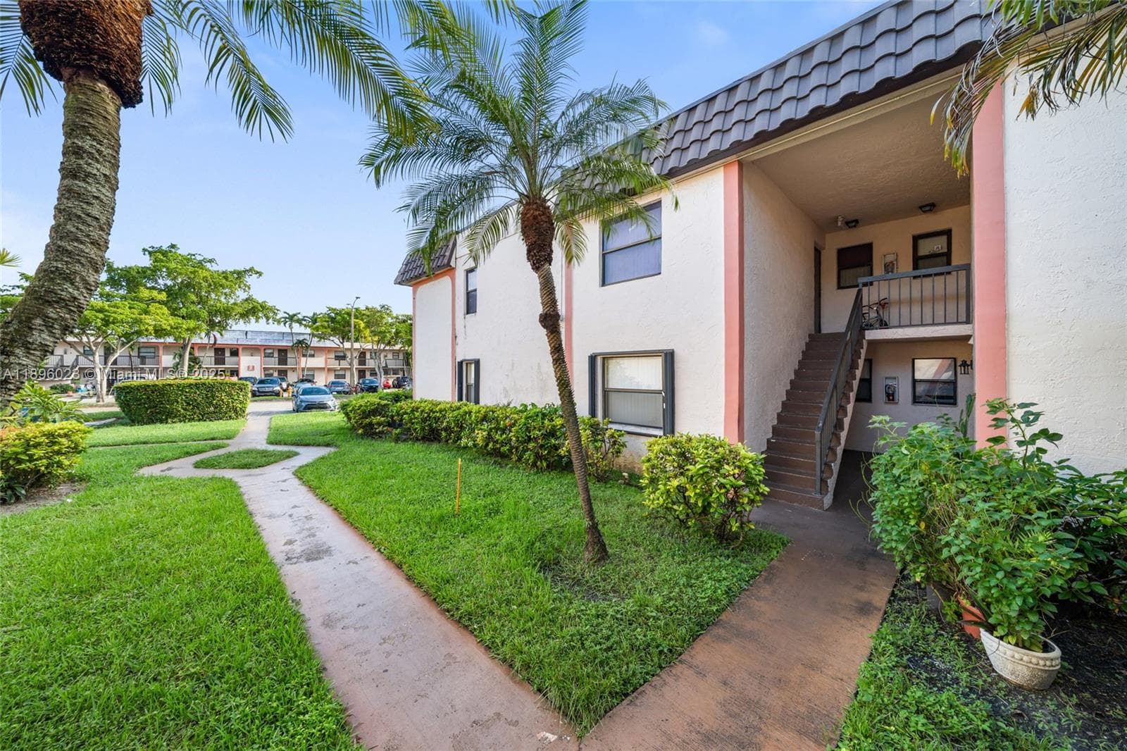 861 NE 207th Ln # 14, Miami FL 33179 - Miami, FL - Photo 1
