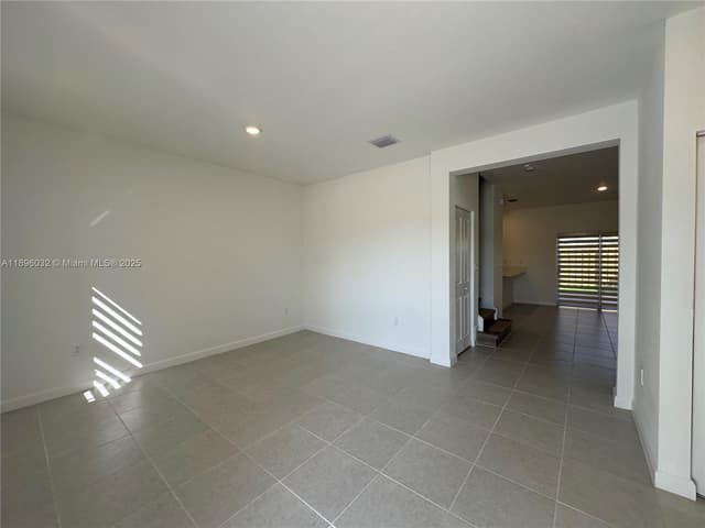 16311 SW 292nd St, Homestead FL 33033 - Homestead, FL - Photo 2