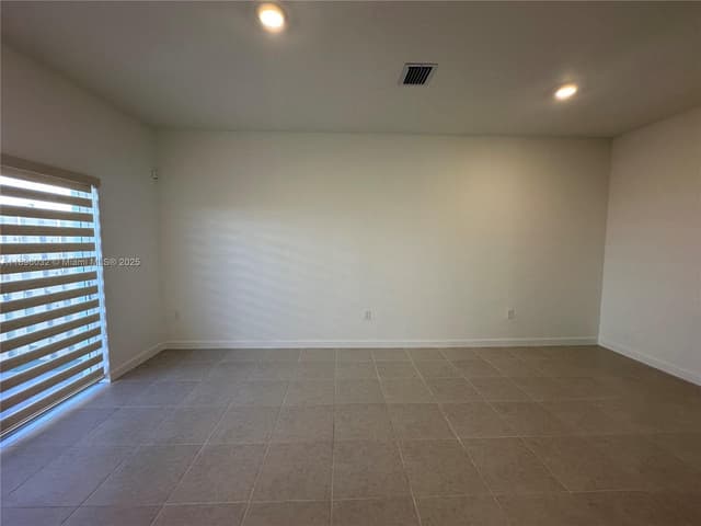 16311 SW 292nd St, Homestead FL 33033 - Homestead, FL - Photo 4