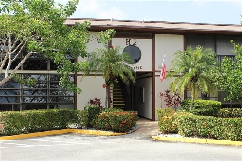 9728 S Belfort Circle # 206, Tamarac FL 33321