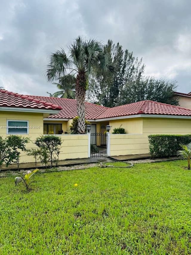 3405 NW 82nd Ave, Coral Springs FL 33065 - Coral Springs, FL - Photo 4