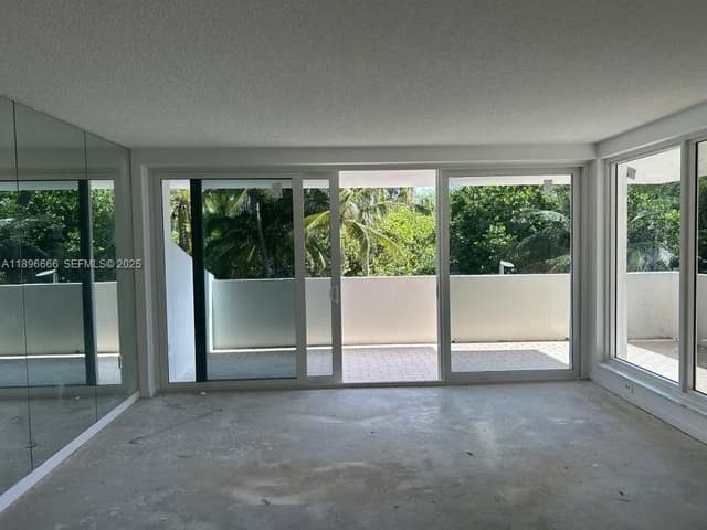 177 Ocean Lane Dr # 208, Key Biscayne FL 33149 - Key Biscayne, FL - Photo 2