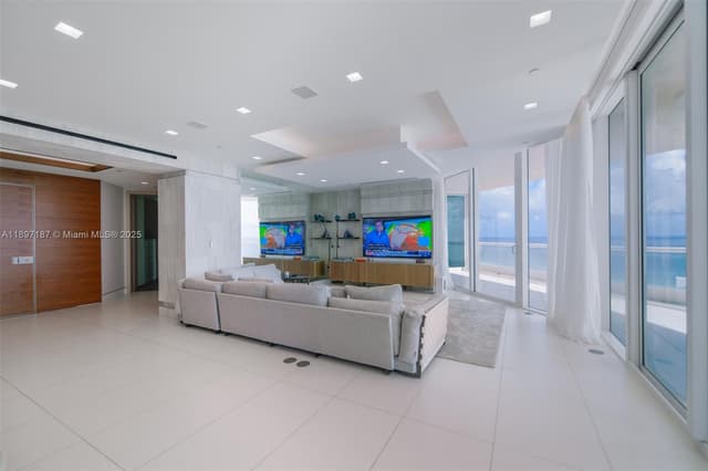 16047 Collins Ave # 3204, Sunny Isles Beach FL 33160 - Sunny Isles Beach, FL - Photo 4