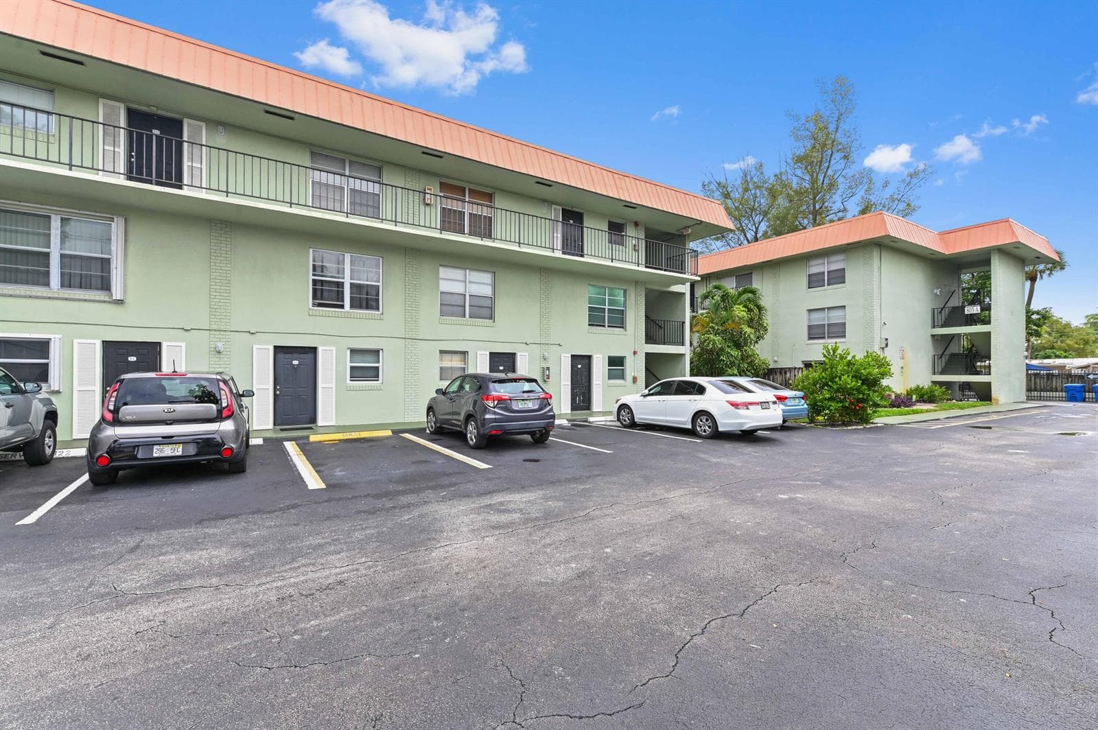 803 W Oakland Park Boulevard # A7, Oakland Park FL 33311 - Oakland Park, FL - Photo 1