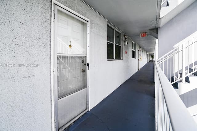 110 Royal Park Dr # 2H, Oakland Park FL 33309 - Oakland Park, FL - Photo 4