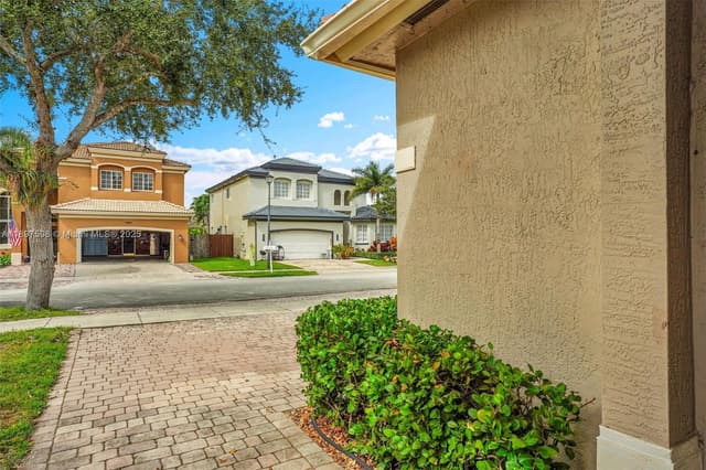 1861 SE 19th Ave, Homestead FL 33035 - Homestead, FL - Photo 5