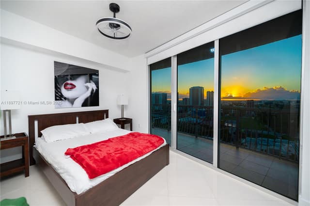 1750 N Bayshore Dr # 2615, Miami FL 33132 - Miami, FL - Photo 4