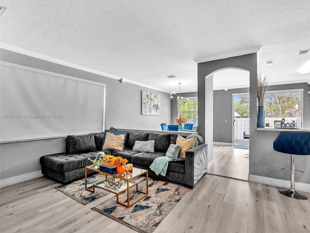9125 NW 40th St, Sunrise FL 33351 - Sunrise, FL - Photo 7