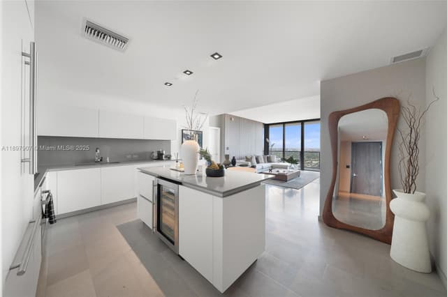 88 SW 7th St # 3910, Miami FL 33130 - Miami, FL - Photo 6
