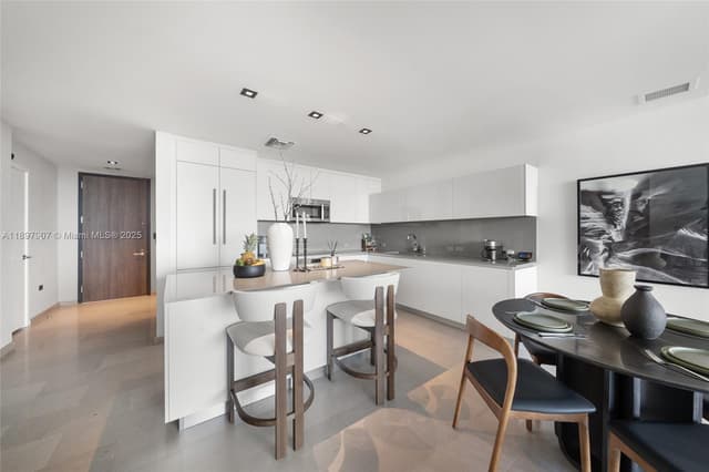 88 SW 7th St # 3910, Miami FL 33130 - Miami, FL - Photo 7