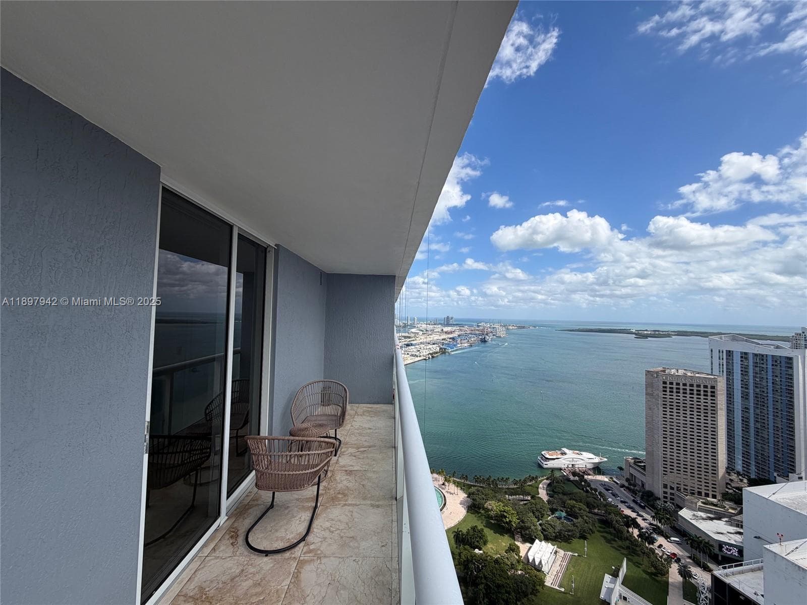 50 Biscayne Blvd # 5211, Miami FL 33132