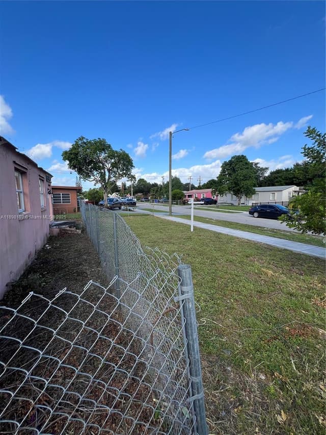 2122 Dewey St, Hollywood FL 33020 - Hollywood, FL - Photo 5