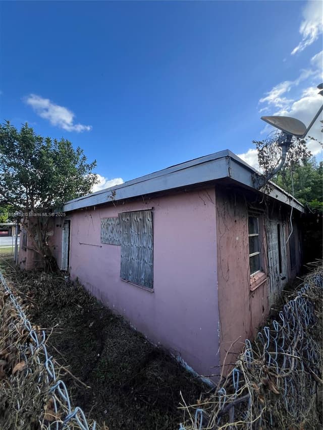 2122 Dewey St, Hollywood FL 33020 - Hollywood, FL - Photo 4