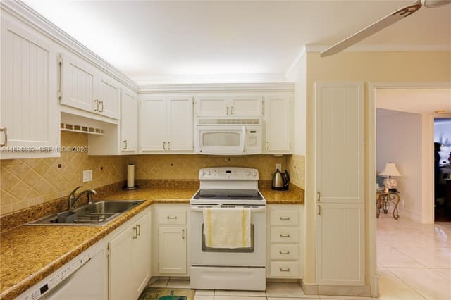 4750 NW 22nd Ct # 211, Lauderhill FL 33313 - Lauderhill, FL - Photo 4