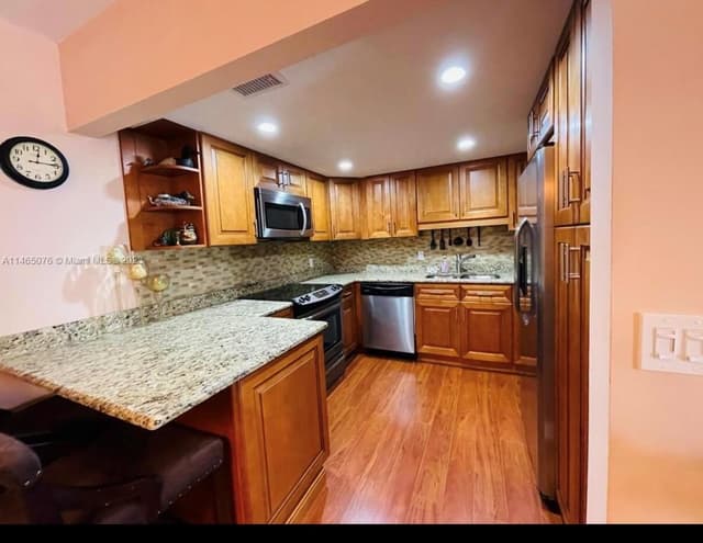 308 Wellington D, West Palm Beach FL 33417 - West Palm Beach, FL - Photo 7