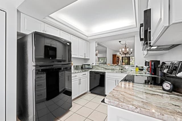 5153 Oak Hill Lane # 512, Delray Beach FL 33484 - Delray Beach, FL - Photo 3