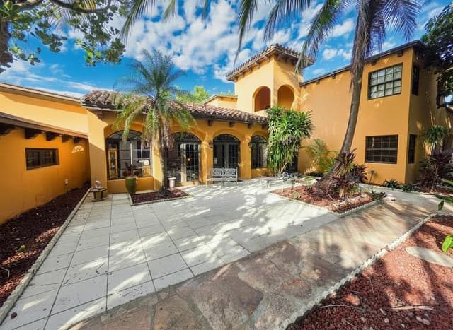 4200 N Surf Road, Hollywood FL 33019 - Hollywood, FL - Photo 6