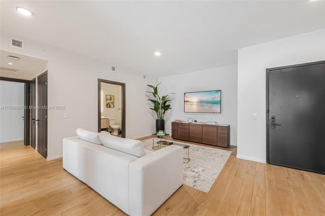 398 NE 5th St # 3017, Miami FL 33132 - Miami, FL - Photo 4
