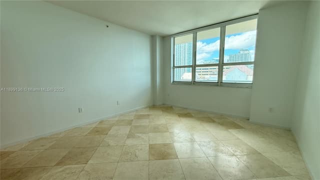 1155 Brickell Bay Dr, Miami FL 33131 - Miami, FL - Photo 7
