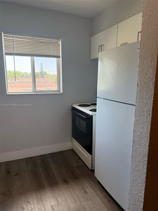 2330 NW 11th St # 46, Miami FL 33125 - Miami, FL - Photo 6