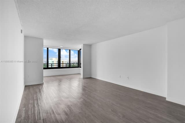 2333 Brickell Ave, Miami FL 33129 - Miami, FL - Photo 4