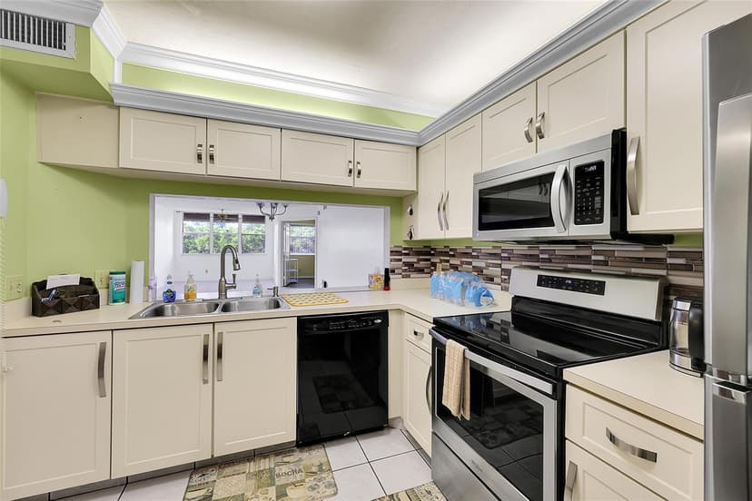 10369 NW 24th Place # 402, Sunrise FL 33322