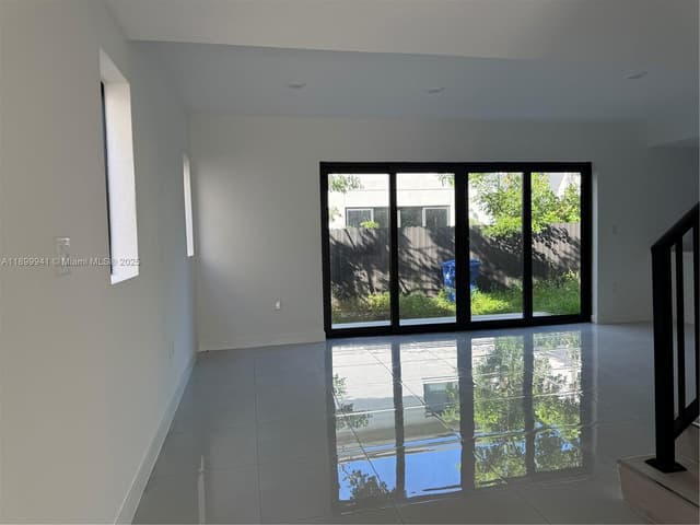 1159 NW 1st St, Florida City FL 33034 - Florida City, FL - Photo 5